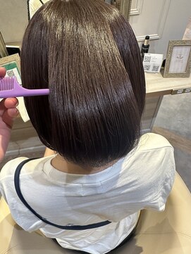 アンド ラ ブランシュ(&.La Blanche) 黒髪カタログ/グレーベージュ/前髪パーマ/アッシュカラー