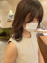 ビュートリアム265(BEAUTRIUM 265)&nbsp;ミディアム/くびれレイヤー/レイヤーカット/顔周りカット/銀座