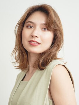 ルクスドレ 新宿(Luxe doree') 外ハネボブ/エギョモリ/菱形ボブ/ペールベージュ[新宿]