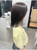 イヤリングカラーインナーカラー外ハネくびれボブマロンブラウン
