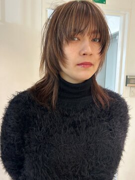 ルーム(Loom.) マッシュウルフ　ハイライトカラー