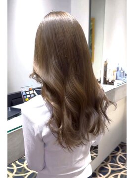 ビーハイブ 一番町店 アヴェダ(BEHIVE) 柔らかロング×シフォングレージュ