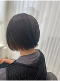 イヤリングカラー×ショートボブ