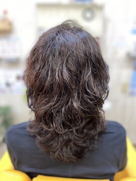 ブレイブシザー(BRAVE SCISSOR) S字カールが可愛い♪多毛向けゆるふわパーマ