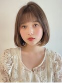ミルクブラウン大人ガーリー内巻きボブベージュインナーカラー