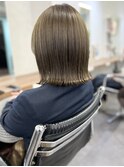 ＊肩下外ハネ切りっぱなしボブくすみベージュ＊