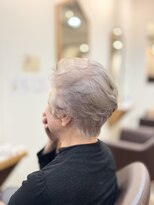 ヘアー グリーン(hair green) 根元ふんわり・女性らしさ際立つ大人上品ショートヘア