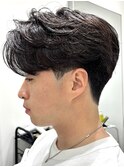 メンズセンターパートウルフセンターパートニュアンスパーマ襟足