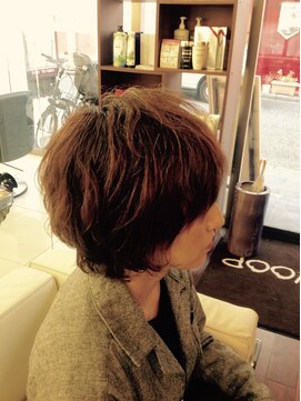 デラメアウープウープ(de.la.mair woop woop) 外国人くせ毛風パーマ