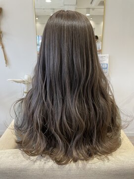 ブティック(boutique) 「お客様施術後フォトスタイル」ダブルカラー グレージュ