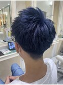 ネイビーブルー×アップバングショート