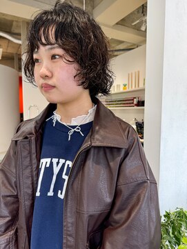 フィット ヒュー 千葉(fit hue) 黒髪/オリーブグレー/ココアベージュ/小顔/クラゲヘアー