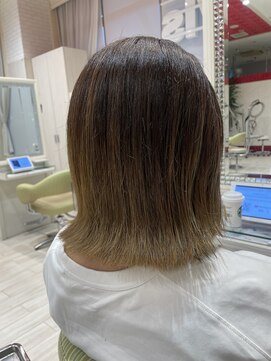 ビス ヘア アンド ビューティー 西新井店(Vis Hair&Beauty) 大人可愛い大人美人くすみカラーアッシュグレーベージュ