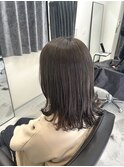 オリーブグレージュ