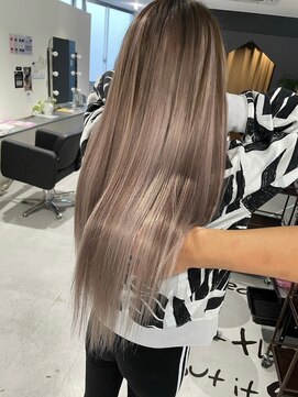 キング(K!ng) 縮毛矯正髪質改善ハイライトレイヤーカット枚方美容室エクステ