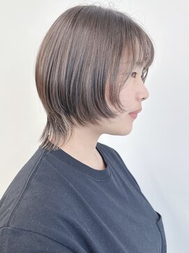 モリオ(morio) *丸みショートレイヤーボブくびれショートウルフマッシュウルフ