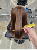 ブリーチ履歴、複雑履歴の縮毛矯正(EIGHT  北谷　荒井)