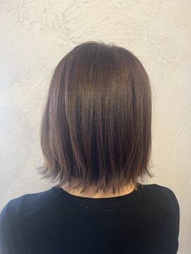 アゲイン(Again) #切りっぱなしボブ