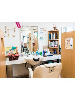 【せんげん台駅徒歩2分/カットコース1500円～】老若男女幅広い層から愛される歴20年以上のサロンに注目◎