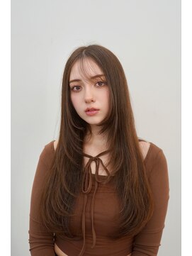 ヒュー 広島(HEW) 20代30代外国人風シースルーレイヤーカットダークグレージュ