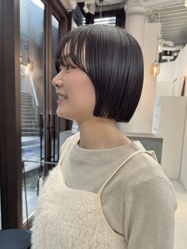 ミィ 表参道(mee.) 似合わせカット ボブヘア 縮毛矯正 ミニボブ 切りっぱなしボブ