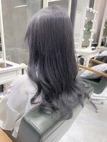 デイズ(days)&nbsp;ネビージュ黒髪小顔ブルーカラー艶々レイヤーカット