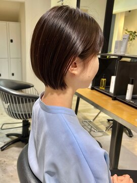 アカラ(acala) 艶感ショートボブ【20代/30代/イルミナカラー/縮毛矯正/髪質改善