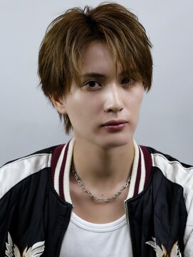 オーシャントーキョー 大阪(OCEAN TOKYO) ハイライトミルクティーベージュツーブロックメンズマッシュ