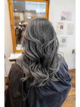 ヘアーメイク ダンス(hair make DANCE) エアータッチバレイヤージュセミロング グレーアッシュ