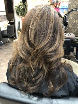 サロンドジュネ(salon de JUNE) 大人可愛い♪ハイライト ロング