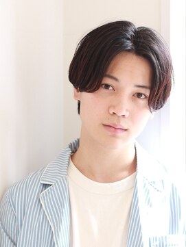 マイロ(mailo) トレンドのセンターパートスリークヘア