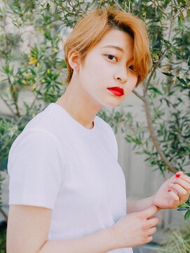 シュヴフェシノン(Cheveux fascinants) ハイトーンハンサムショート