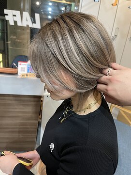 ラフ(LAFF) #バレイヤージュ#グレージュカラー#ボブウルフ#ココアベージュ