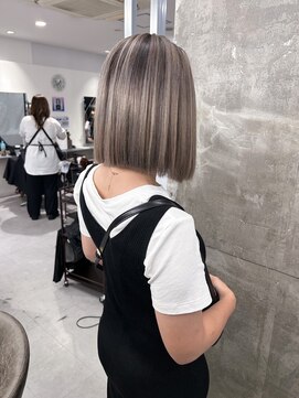 キング 梅田(K!ng) 梅田ハイライトカラー梅田バレイヤージュ梅田美容室茶屋町