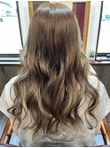 フォギーベージュ×アッシュ