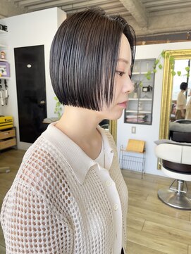 ヌード(NUDE) NUDE前下がりボブ 切りっぱなしボブ マチルダボブ