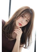 明る髪でナチュラルストレートストレート