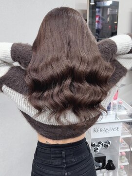 エミーバイモアムー(Emmie byMoremuu) 【埼玉ギャルの救世主】モカブラウン