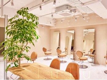 lulu.表参道　ブリーチ/ダブルカラー/髪質改善/縮毛矯正/表参道駅