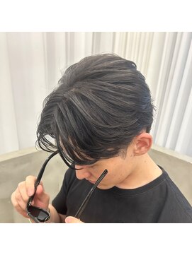 山野愛子美容室 銀座店 センターパート×メンズ×韓国