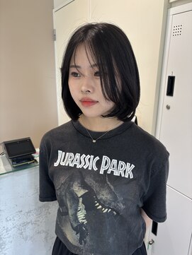 アローム(alom) イメチェン/ホワイトブロンド/外ハネボブ/美髪/茅ヶ崎