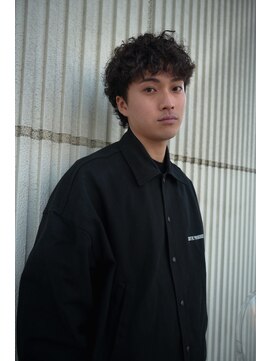 ウェルネス(Wellness) 海外風強めスパイラルパーマ