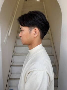 シア 新越谷店(SHEER) 刈り上げセンターパート×毛流れパーマ