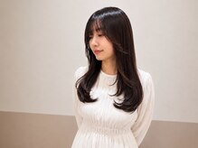 レヴ(Rev)の雰囲気（縮毛矯正で艶髪に。ヘアスタイルの似合わせも叶う〔縮毛矯正〕）