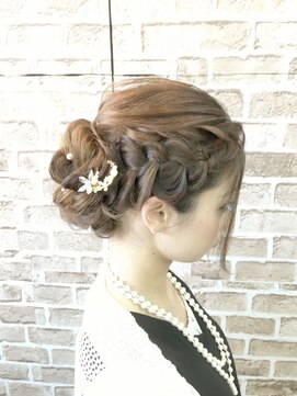 プードゥ(Puo-Du) あみこみアップスタイル