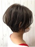 ショートボブ
