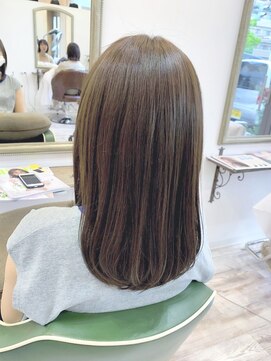 ラテ アトリエ(latte atelier) ツヤ感ナチュラルストレート!!