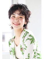 マグノリア オモテサンドウ(MAGNOLiA Omotesando)&nbsp;くせ毛風が可愛い黒髪の小顔ショートパーマヘア