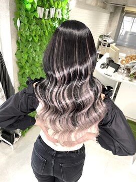 ニノ(nino) 【NINO】ブリーチなし/シルバーグラデーション/シールエクステ