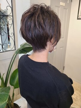 ヘア ケア ディエイチケー(HAIR CARE DHK) 大人カッコいいショート